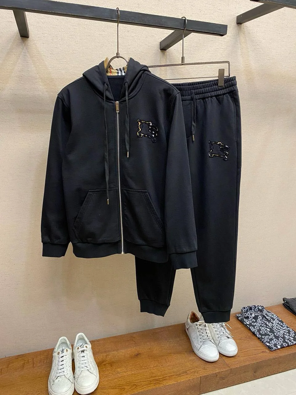 Чоловічий костюм - Burberry